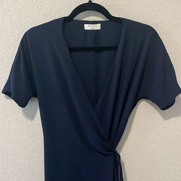 BABATON (Aritzia) Wallace Navy Short Sleeve Wrap Dress, Size XS - Picture 3 of 12
